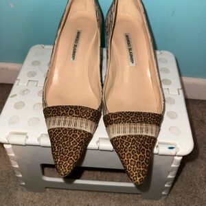 Manolo Blahnik Brown Leopard Print Heels